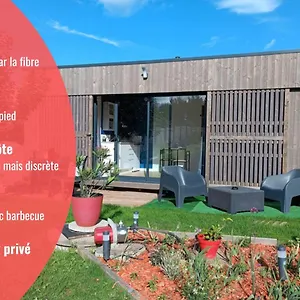 La Au Fond Du Jardin - 300m De La Séjour chez l'habitant